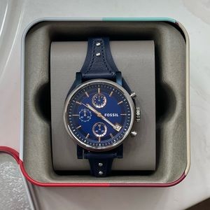 Fossil Watch in navy blue